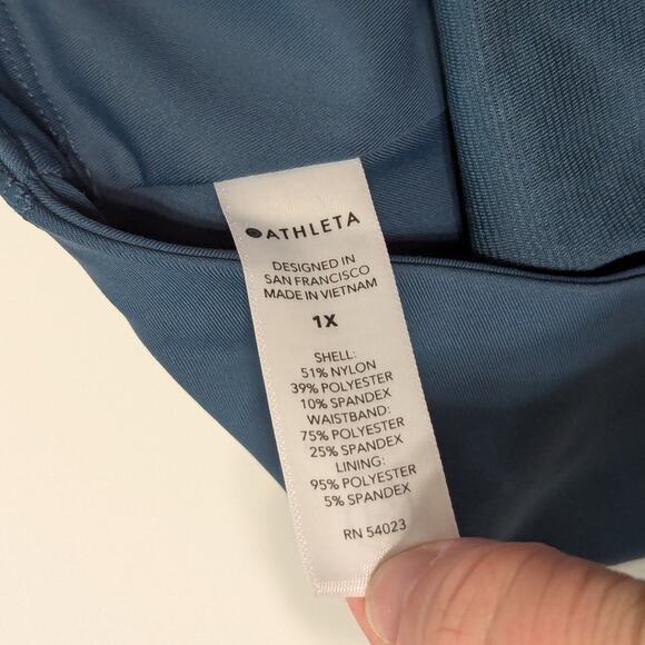 Athleta Run With It Textured 3.5in Short Workout Gym Blue Activewear Womens 1X - Picture 3 of 5